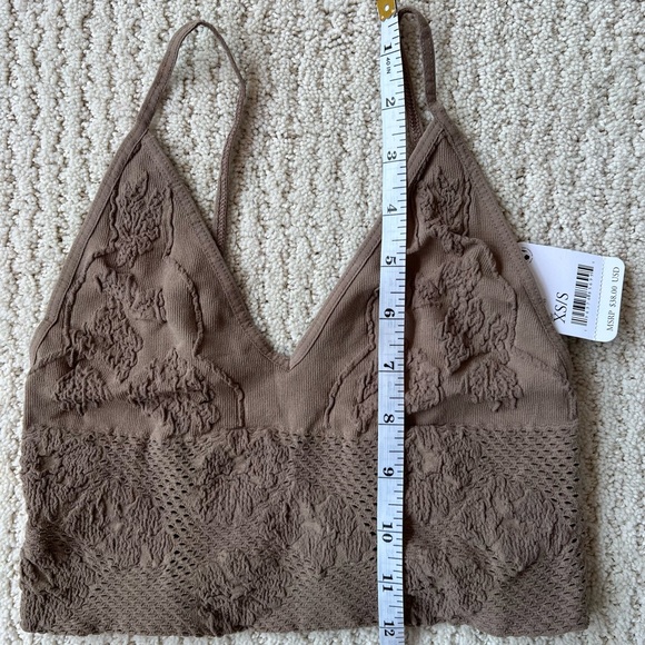 NWT FREE PEOPLE Intimately Candy Seamless Longline Bralette Sand XS/S - Picture 8 of 8